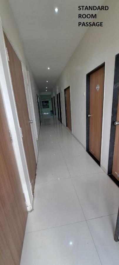 Hotel Aaditya Palace Bhusāwal Exteriér fotografie